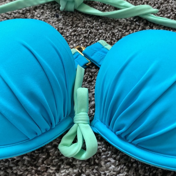 Victoria’s Secret Bikini. - Picture 5 of 11